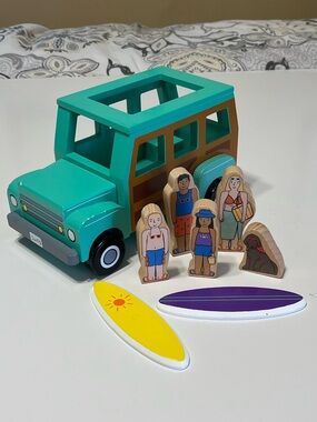 Jack Rabbit Creations Magnetic Wooden Surfer Truck Playset